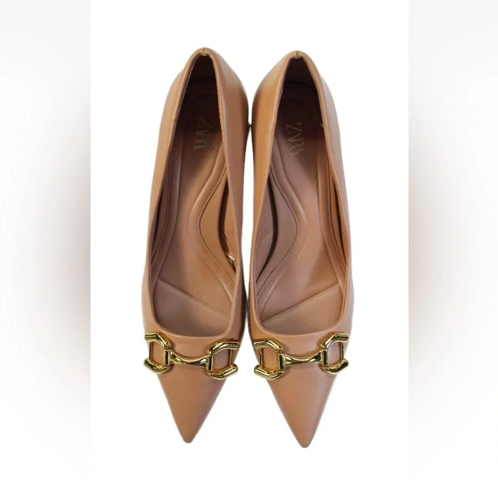 Zara Gold Horsebit Chunky Pointed Toe Heels Nude Size 39/US8